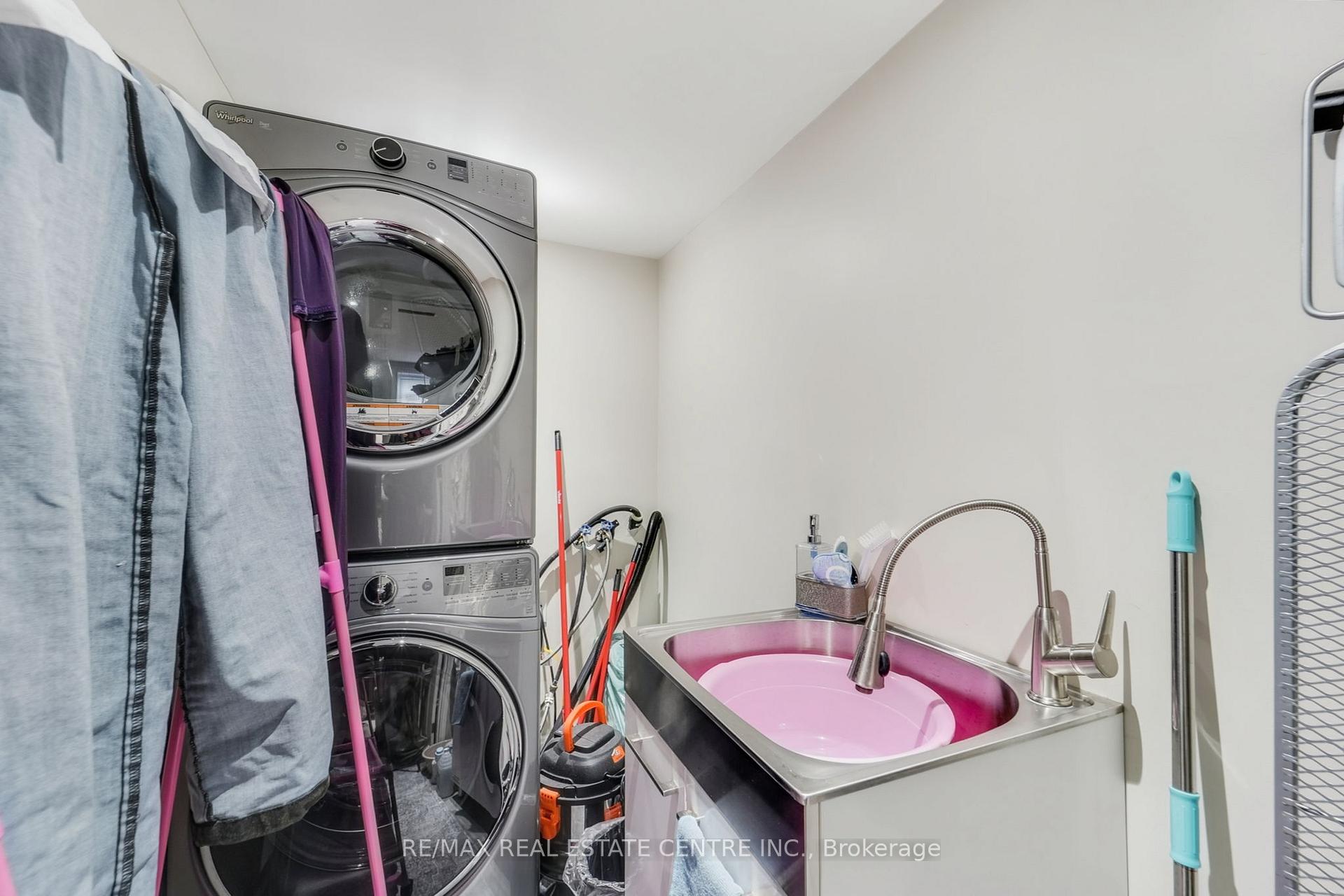 Photo 35 of 42 Andretti Crescent, Brampton, Credit Valley — HOMEH