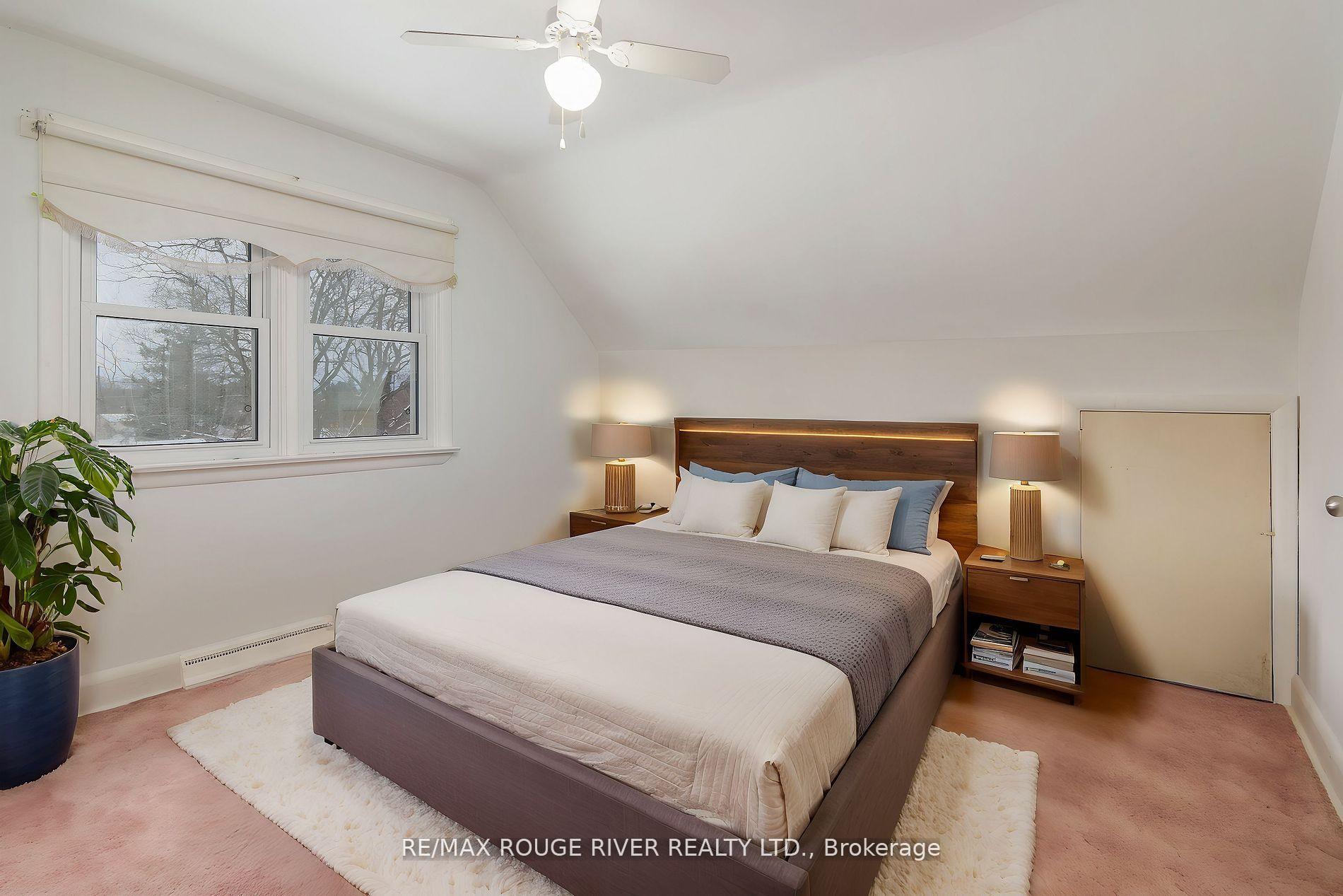 Photo 12 of 286 King Street E, Clarington, Bowmanville — HOMEH