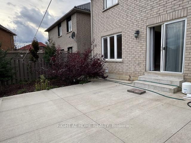 Photo 38 of 39 Treasure Drive, Brampton, Fletcher's Meadow — HOMEH
