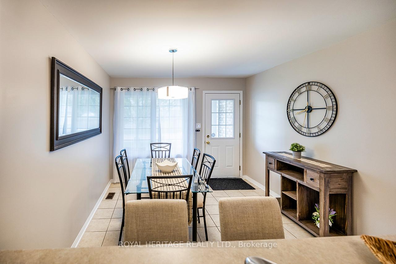 Photo 16 of 245 Sprucewood Crescent E, Clarington, Bowmanville — HOMEH