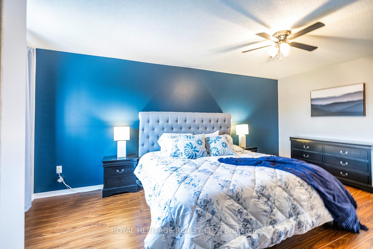 Photo 21 of 245 Sprucewood Crescent E, Clarington, Bowmanville — HOMEH