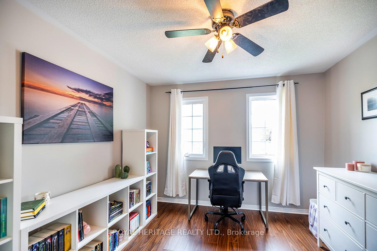 Photo 26 of 245 Sprucewood Crescent E, Clarington, Bowmanville — HOMEH