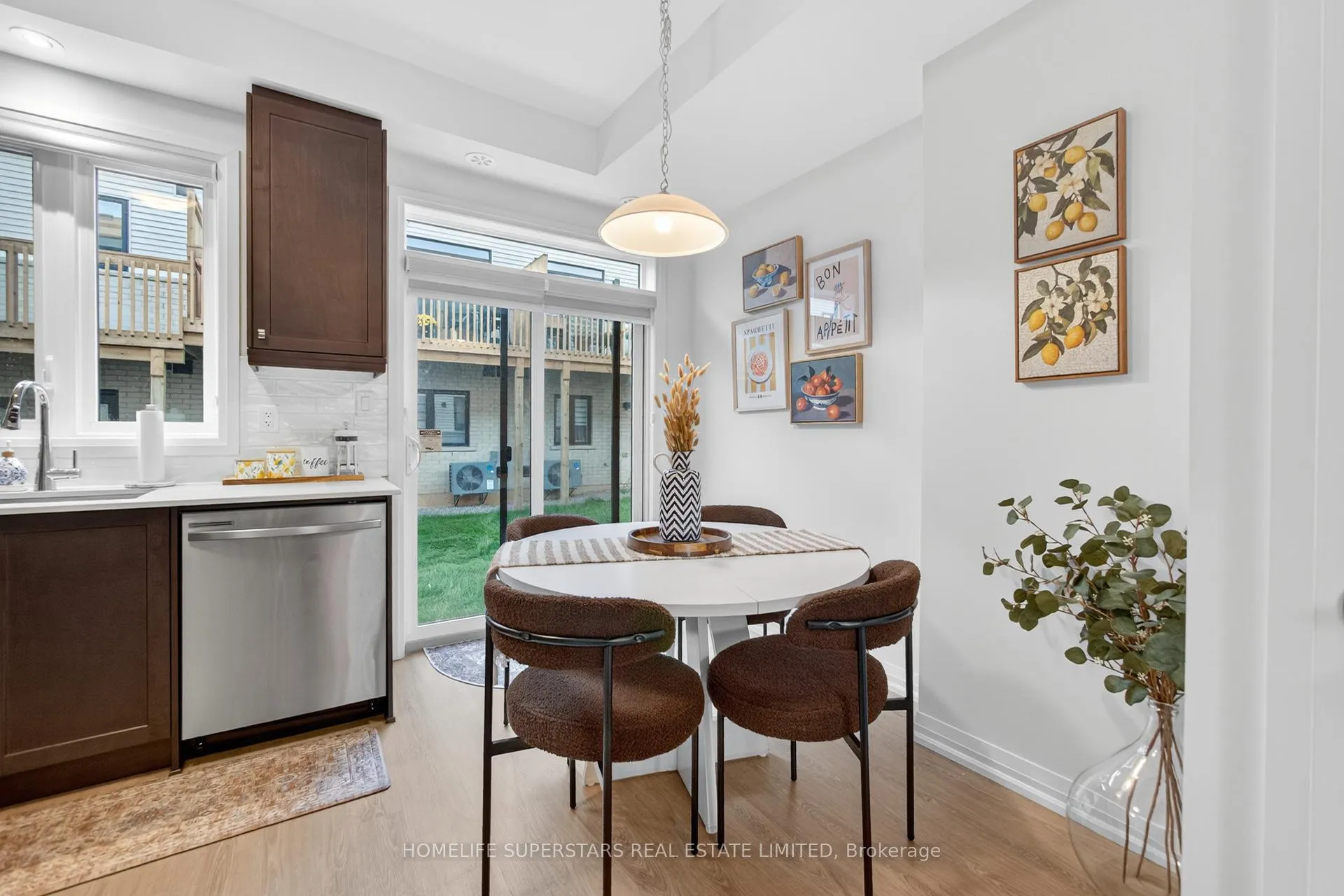 Photo 14 of Unit 76, 55 Tom Brown Drive, Brant, Paris — HOMEH