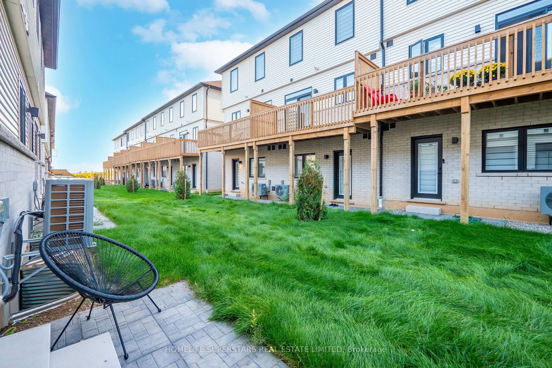 Photo 43 of Unit 76, 55 Tom Brown Drive, Brant, Paris — HOMEH