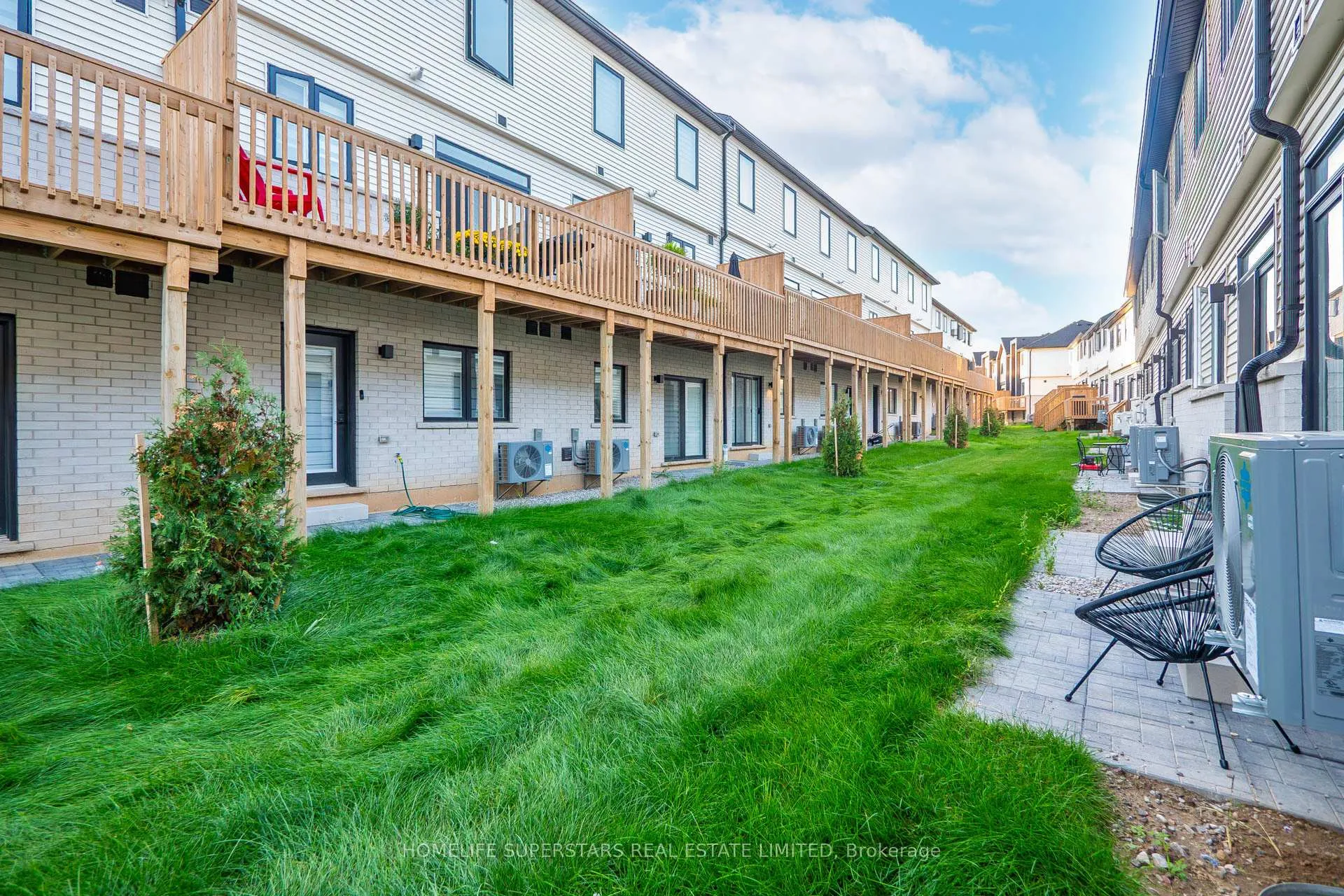 Photo 44 of Unit 76, 55 Tom Brown Drive, Brant, Paris — HOMEH