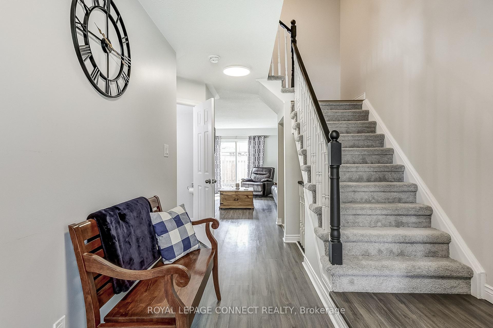 Photo 3 of 85 Brownstone Crescent, Clarington, Courtice — HOMEH