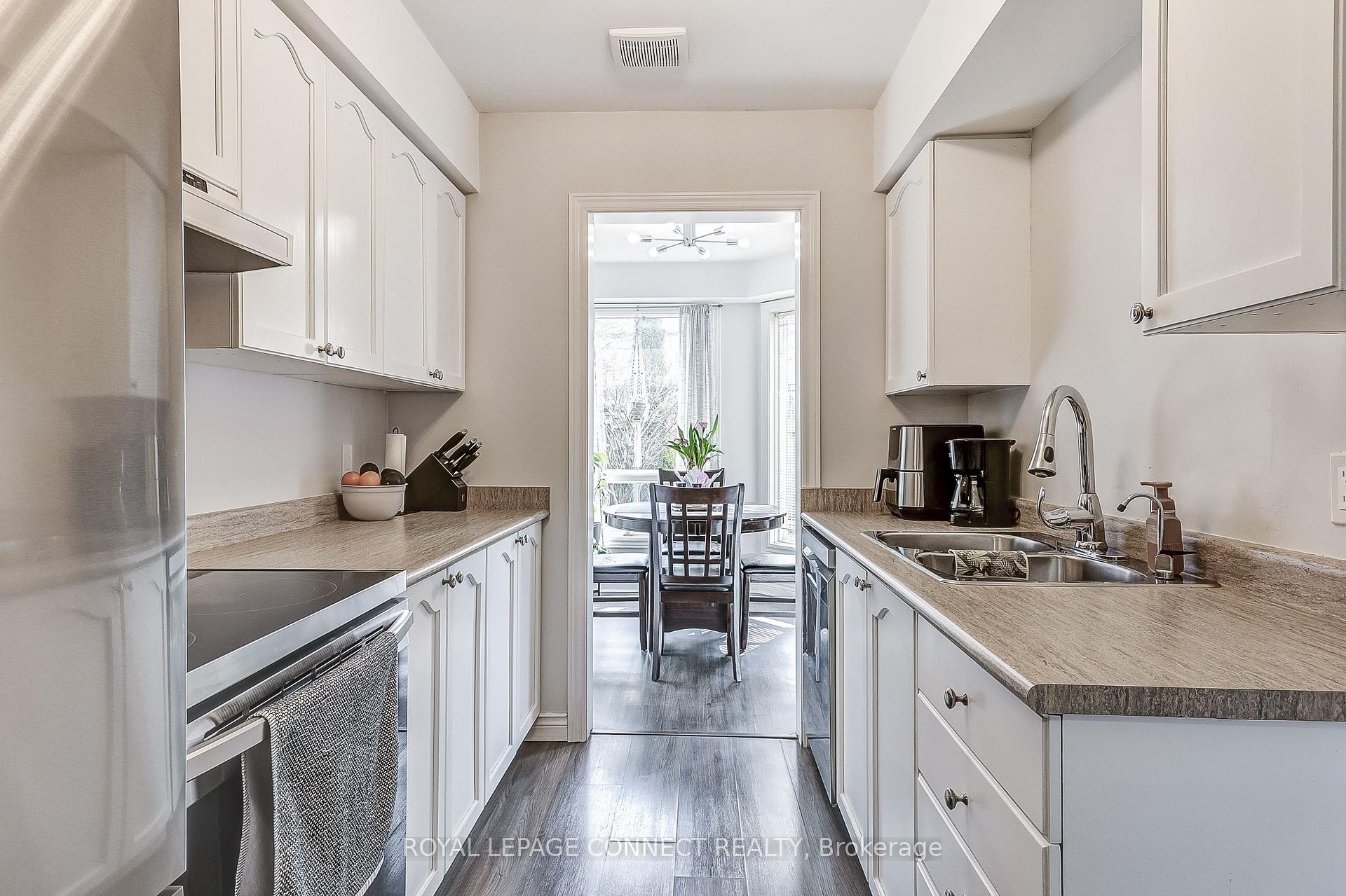 Photo 14 of 85 Brownstone Crescent, Clarington, Courtice — HOMEH