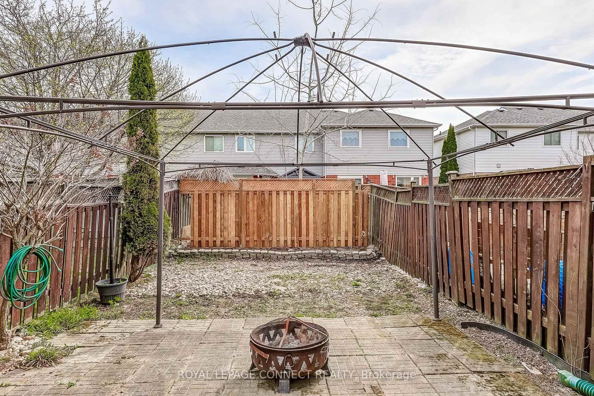 Photo 38 of 85 Brownstone Crescent, Clarington, Courtice — HOMEH