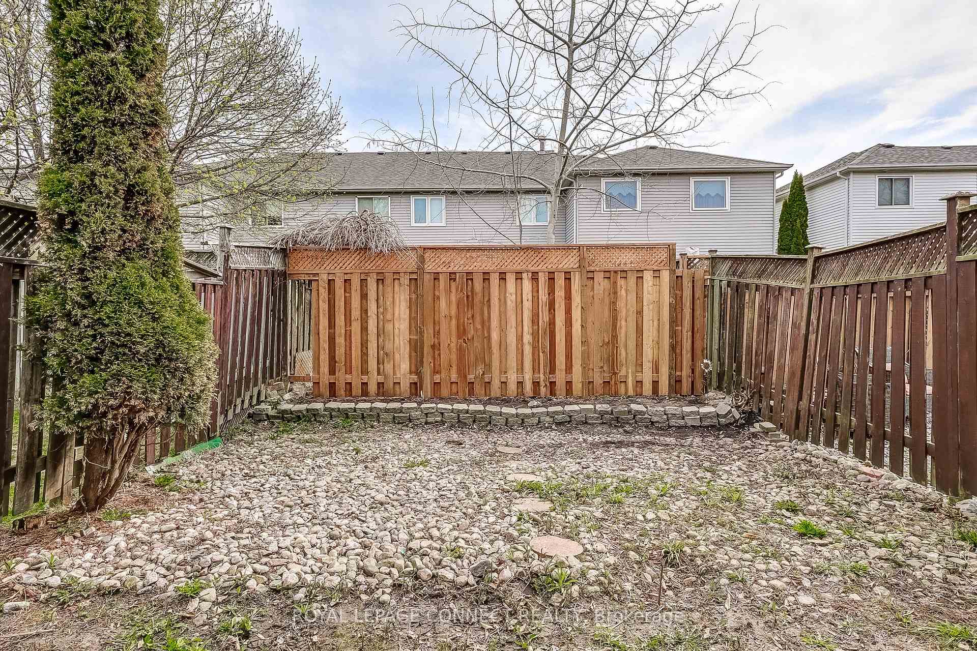 Photo 39 of 85 Brownstone Crescent, Clarington, Courtice — HOMEH
