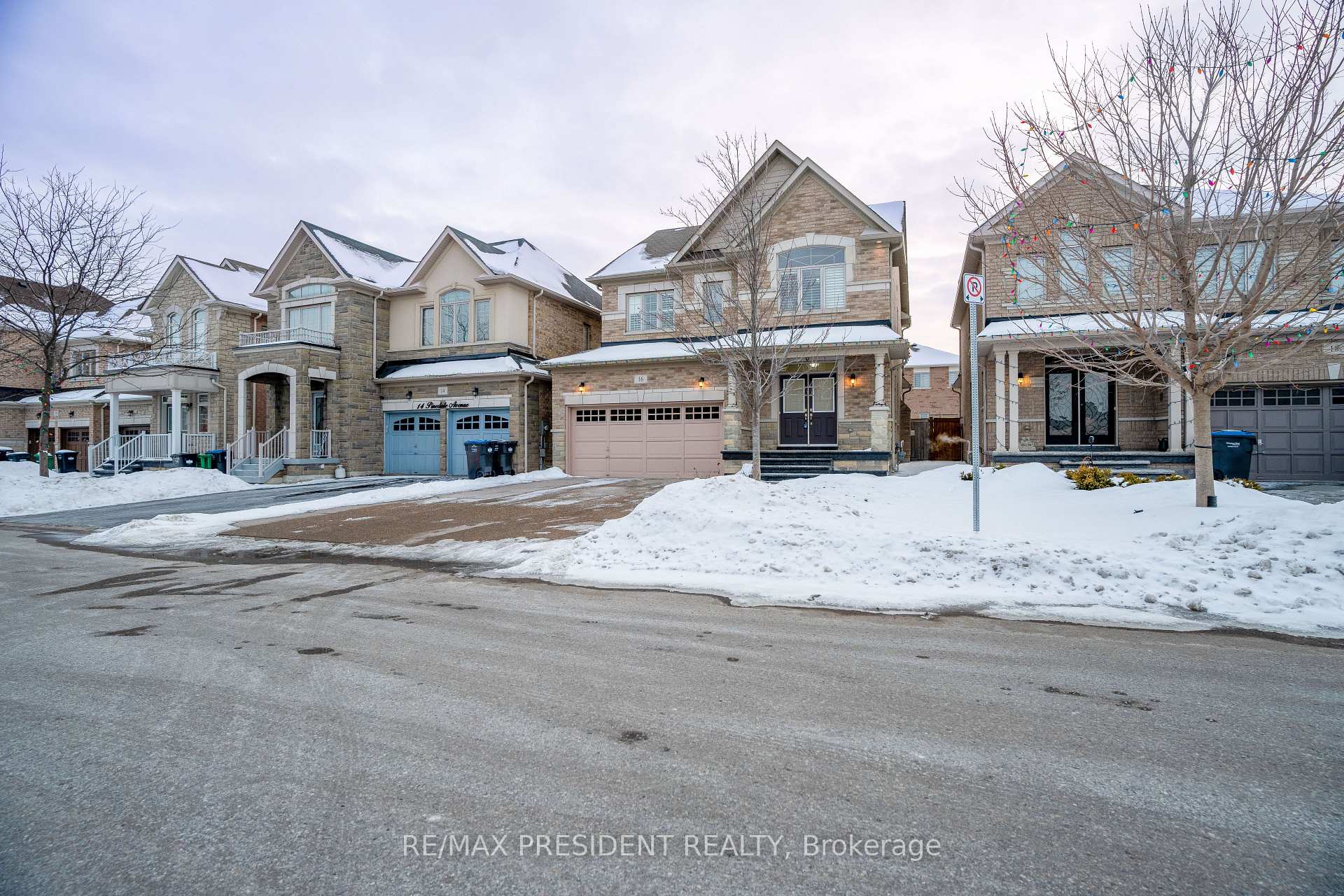 Photo 2 of 16 Pinedale Avenue, Caledon, Rural Caledon — HOMEH