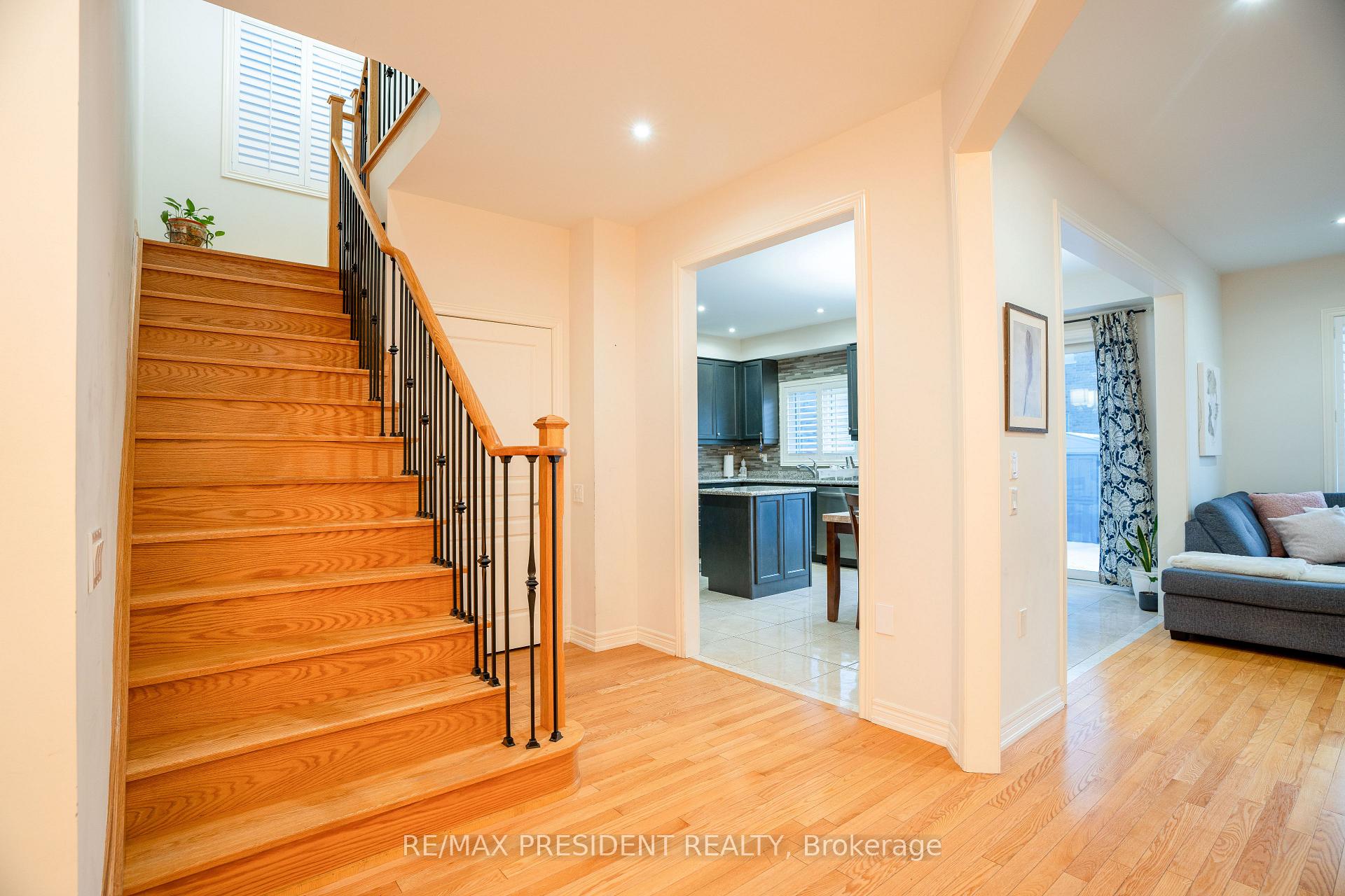 Photo 8 of 16 Pinedale Avenue, Caledon, Rural Caledon — HOMEH