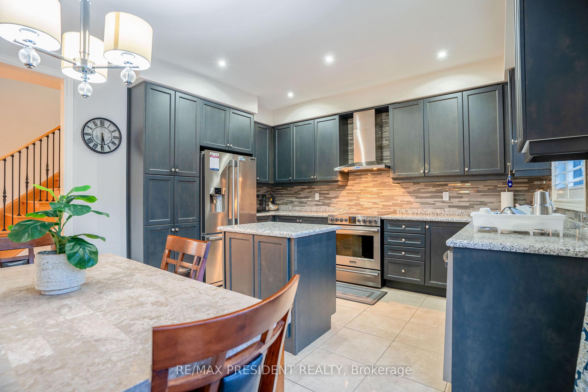 Photo 17 of 16 Pinedale Avenue, Caledon, Rural Caledon — HOMEH