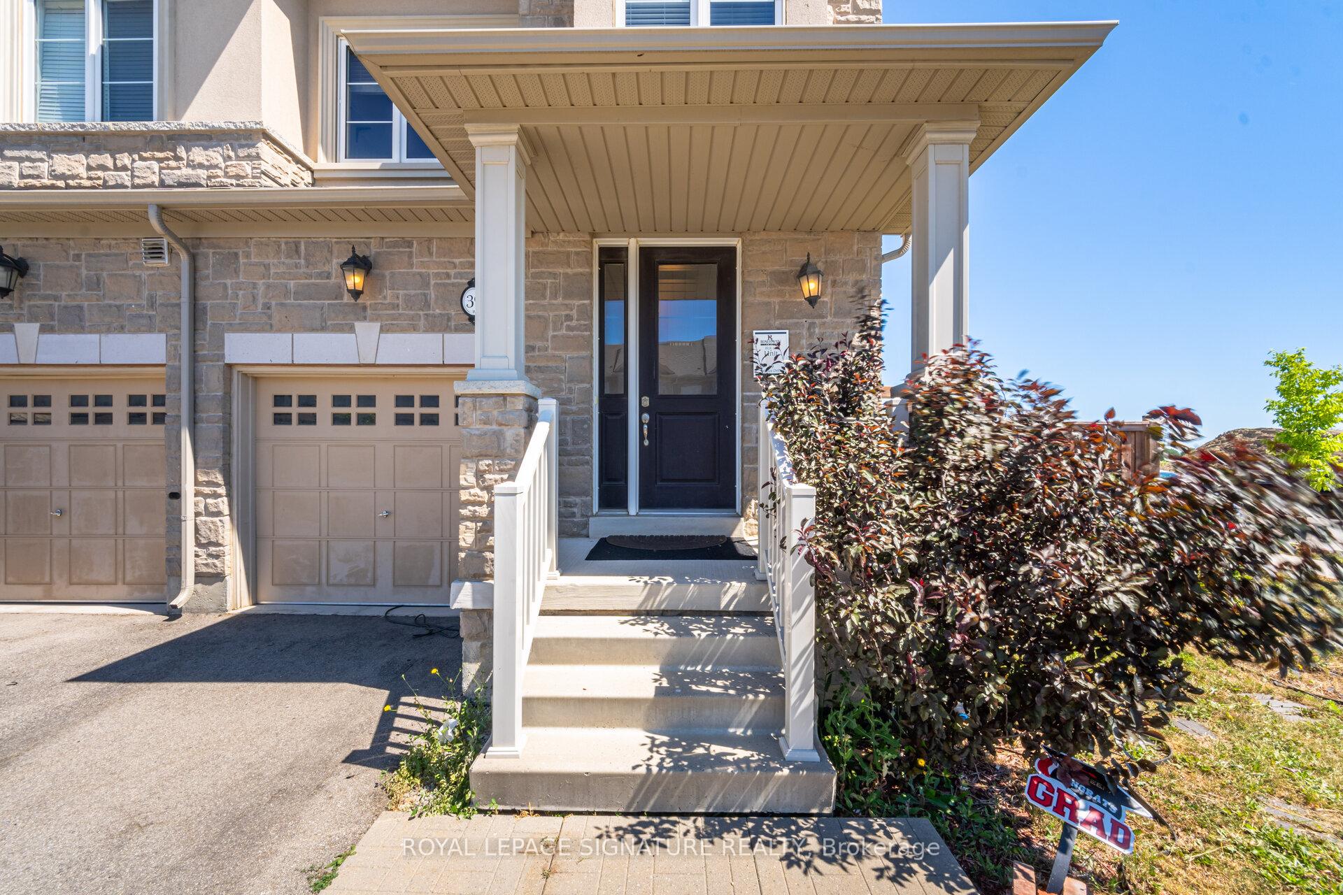 Photo 3 of 39 Talence Drive, Hamilton, Stoney Creek Mountain — HOMEH