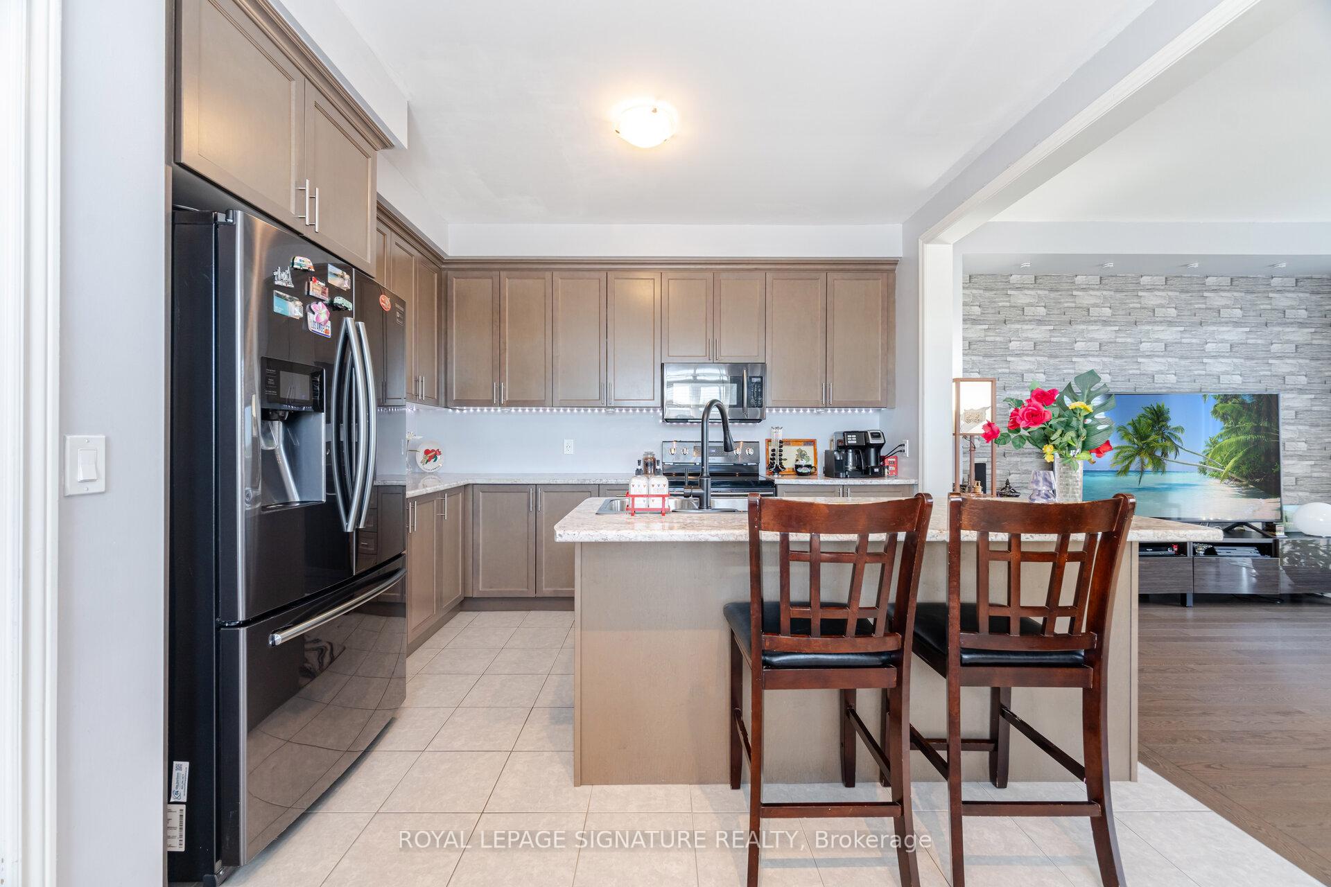 Photo 10 of 39 Talence Drive, Hamilton, Stoney Creek Mountain — HOMEH