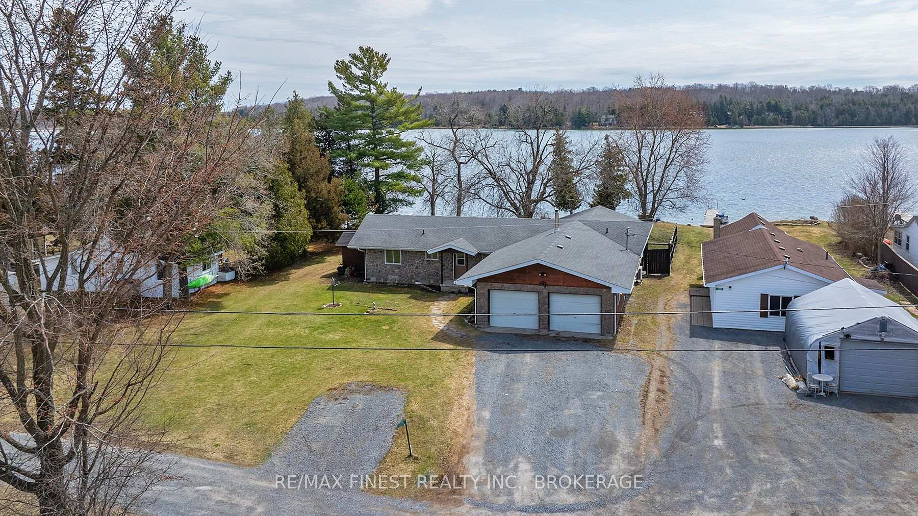 Photo 1 of 1028 Poppy Lane, Frontenac, Frontenac South — HOMEH