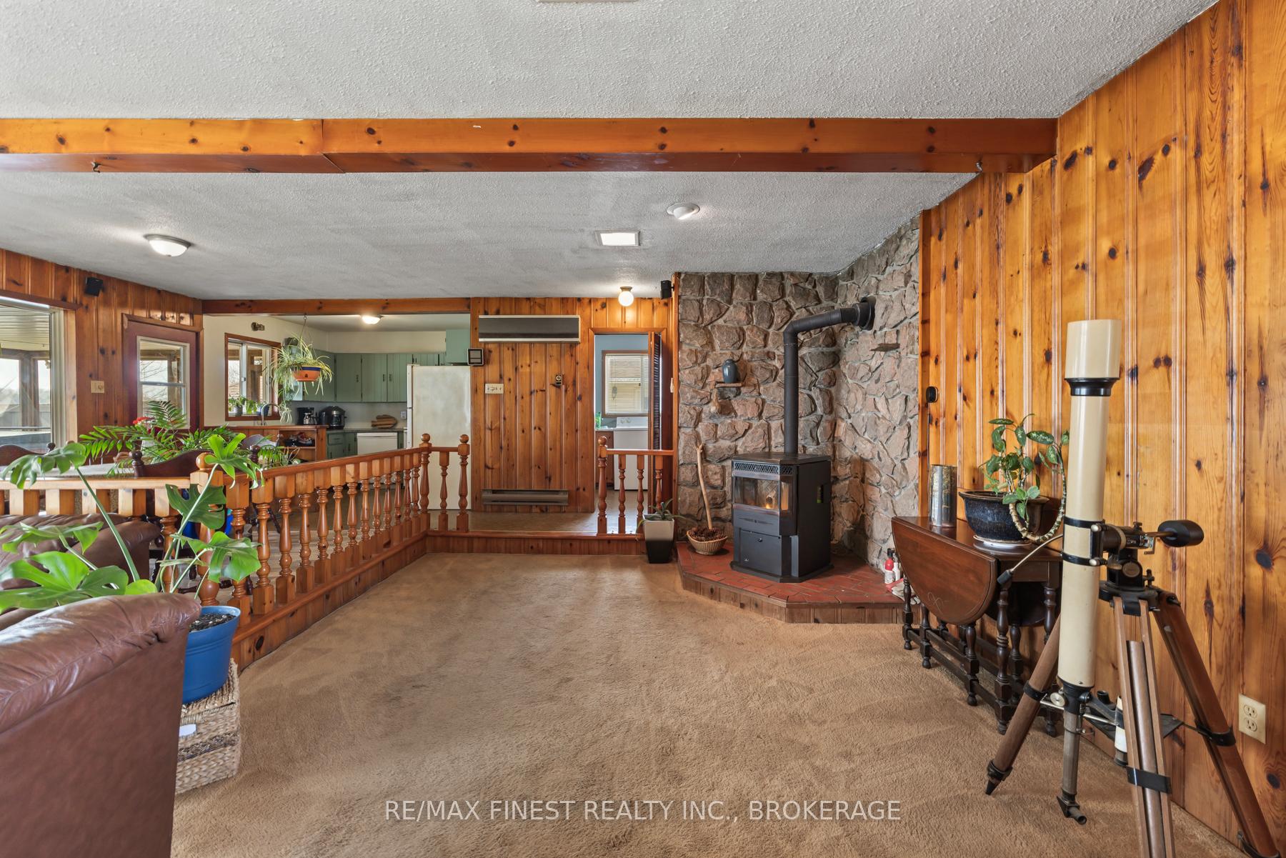 Photo 9 of 1028 Poppy Lane, Frontenac, Frontenac South — HOMEH