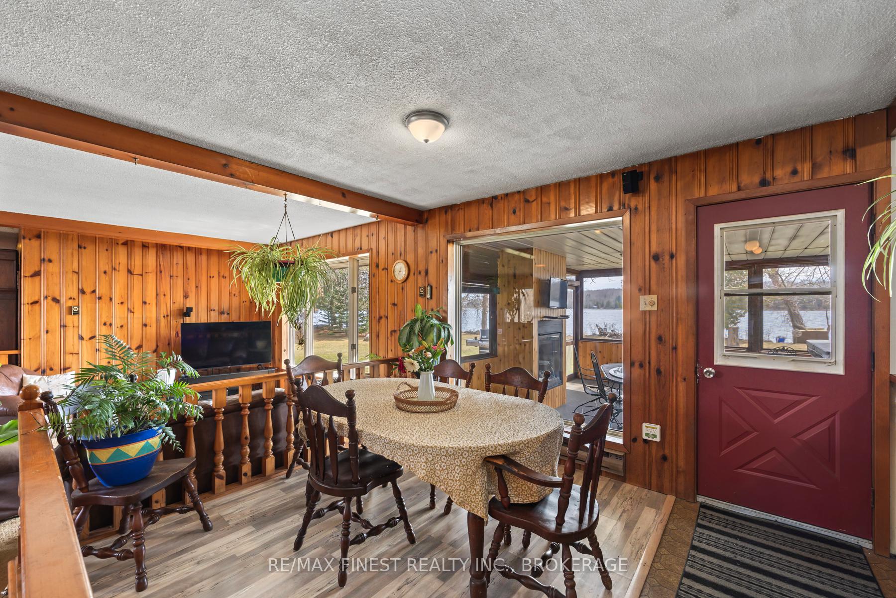 Photo 12 of 1028 Poppy Lane, Frontenac, Frontenac South — HOMEH