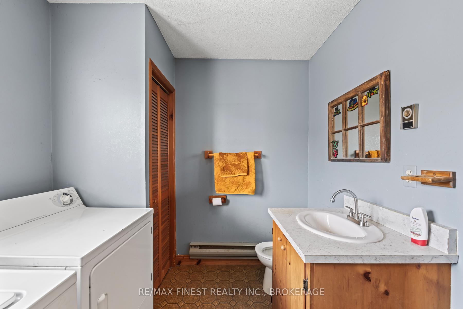 Photo 21 of 1028 Poppy Lane, Frontenac, Frontenac South — HOMEH