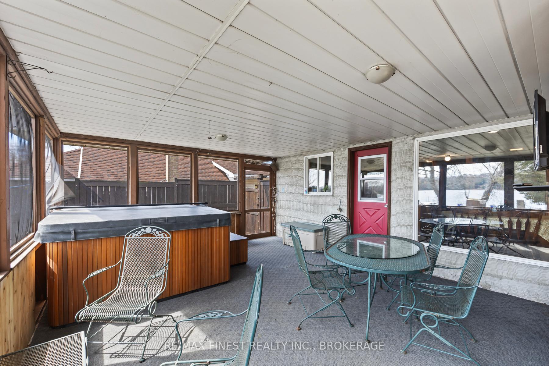 Photo 32 of 1028 Poppy Lane, Frontenac, Frontenac South — HOMEH