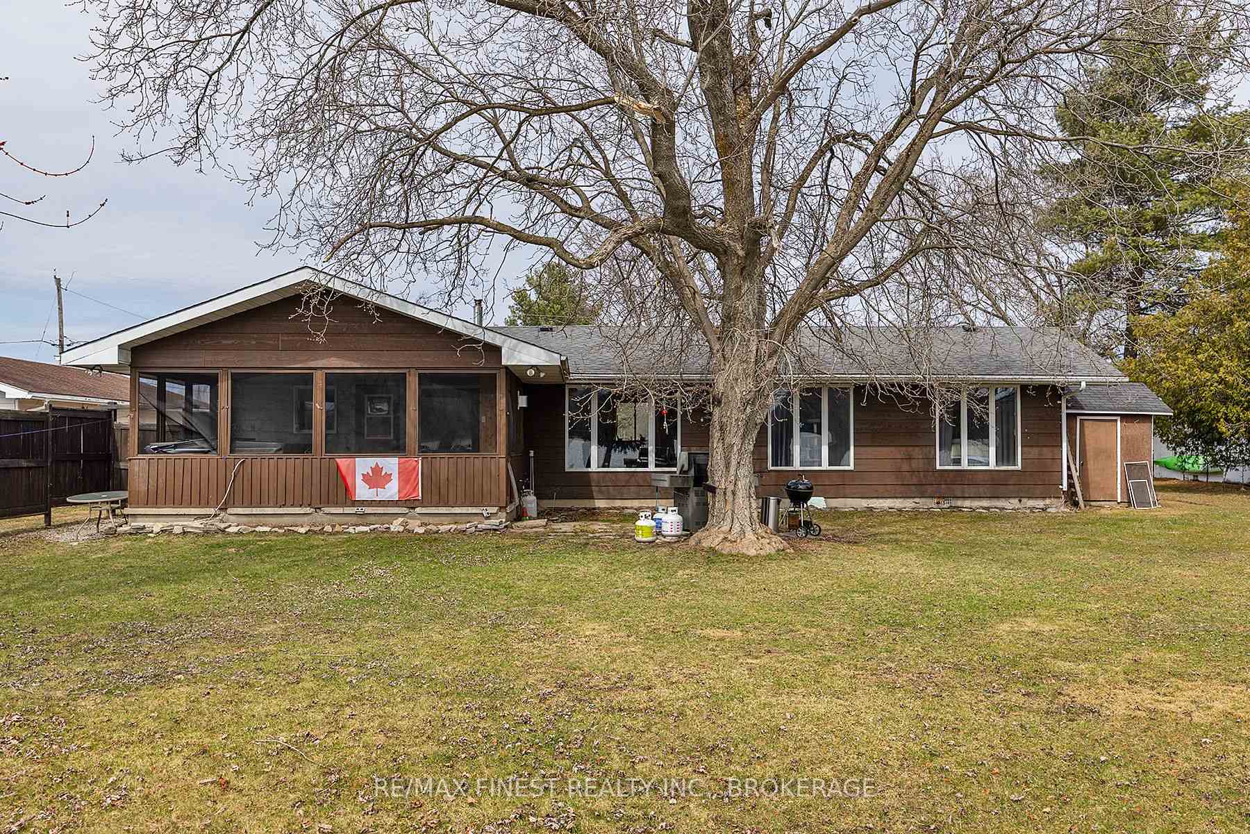 Photo 33 of 1028 Poppy Lane, Frontenac, Frontenac South — HOMEH