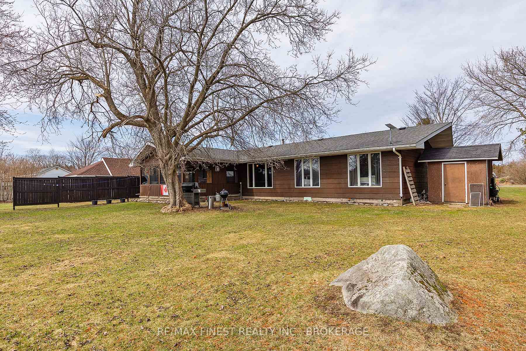 Photo 34 of 1028 Poppy Lane, Frontenac, Frontenac South — HOMEH