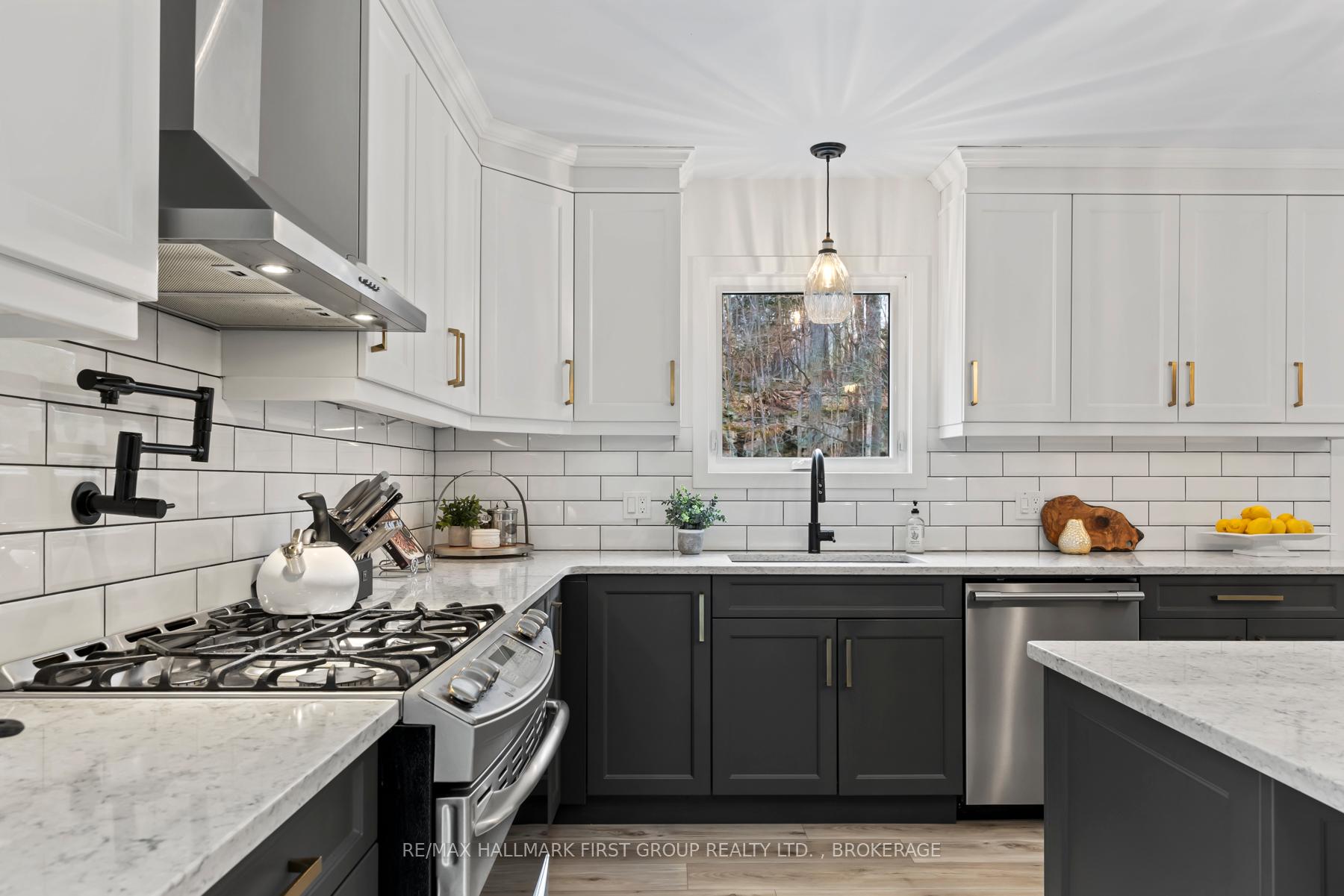 Photo 7 of 1262 Sunbury Road, Frontenac, Frontenac South — HOMEH