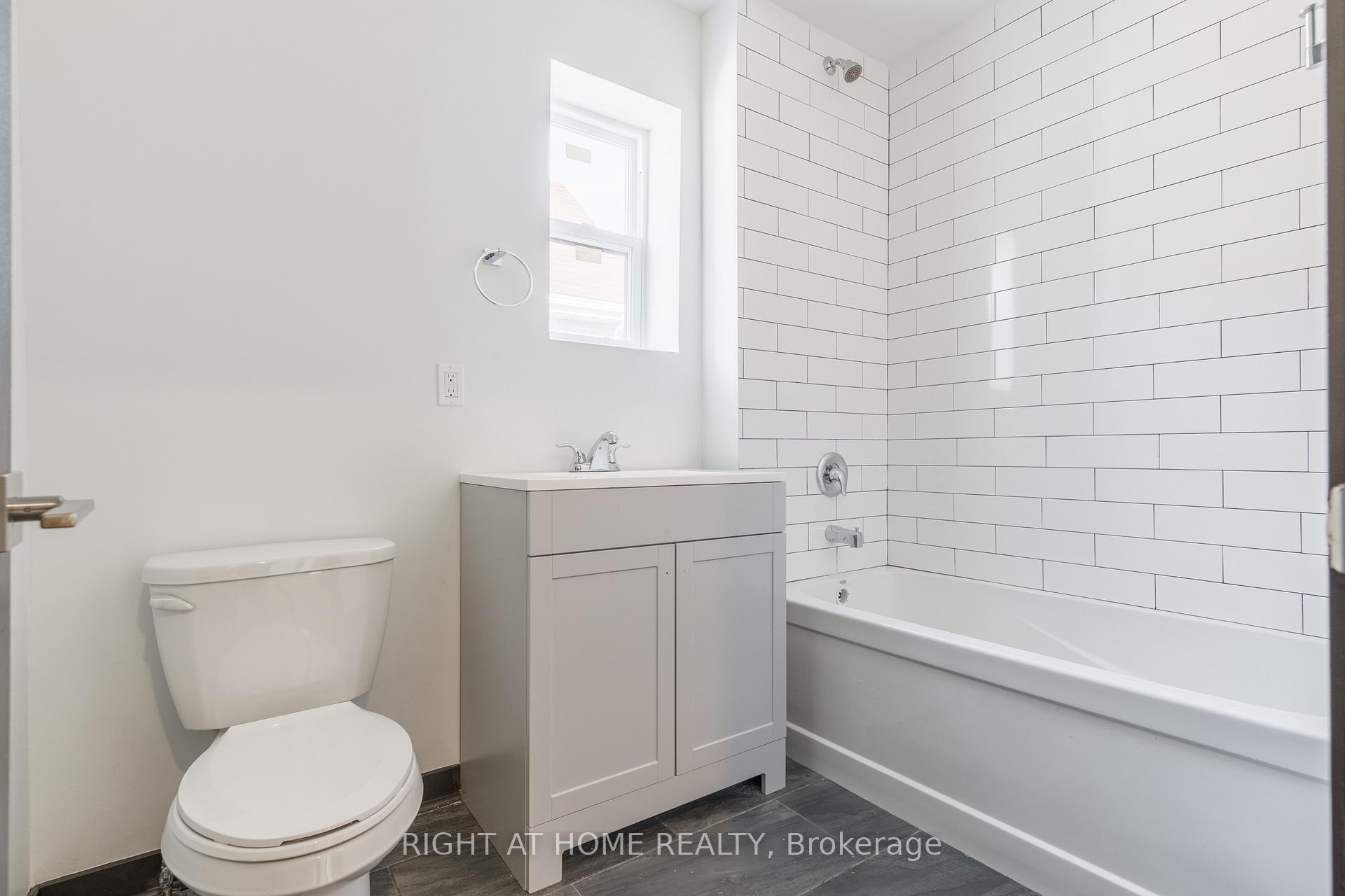 Photo 19 of 32 Britannia Avenue, Hamilton, Crown Point — HOMEH