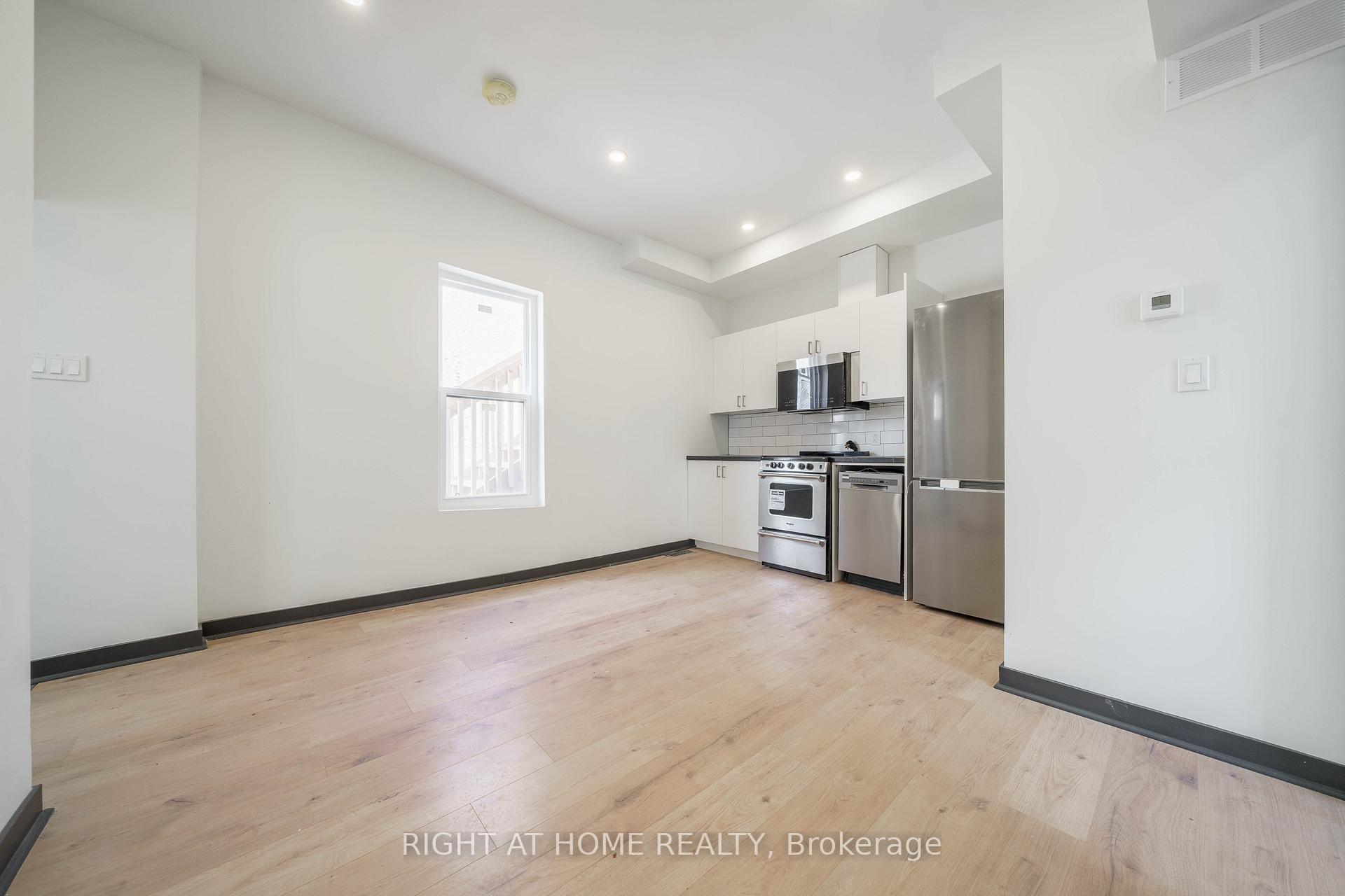 Photo 24 of 32 Britannia Avenue, Hamilton, Crown Point — HOMEH