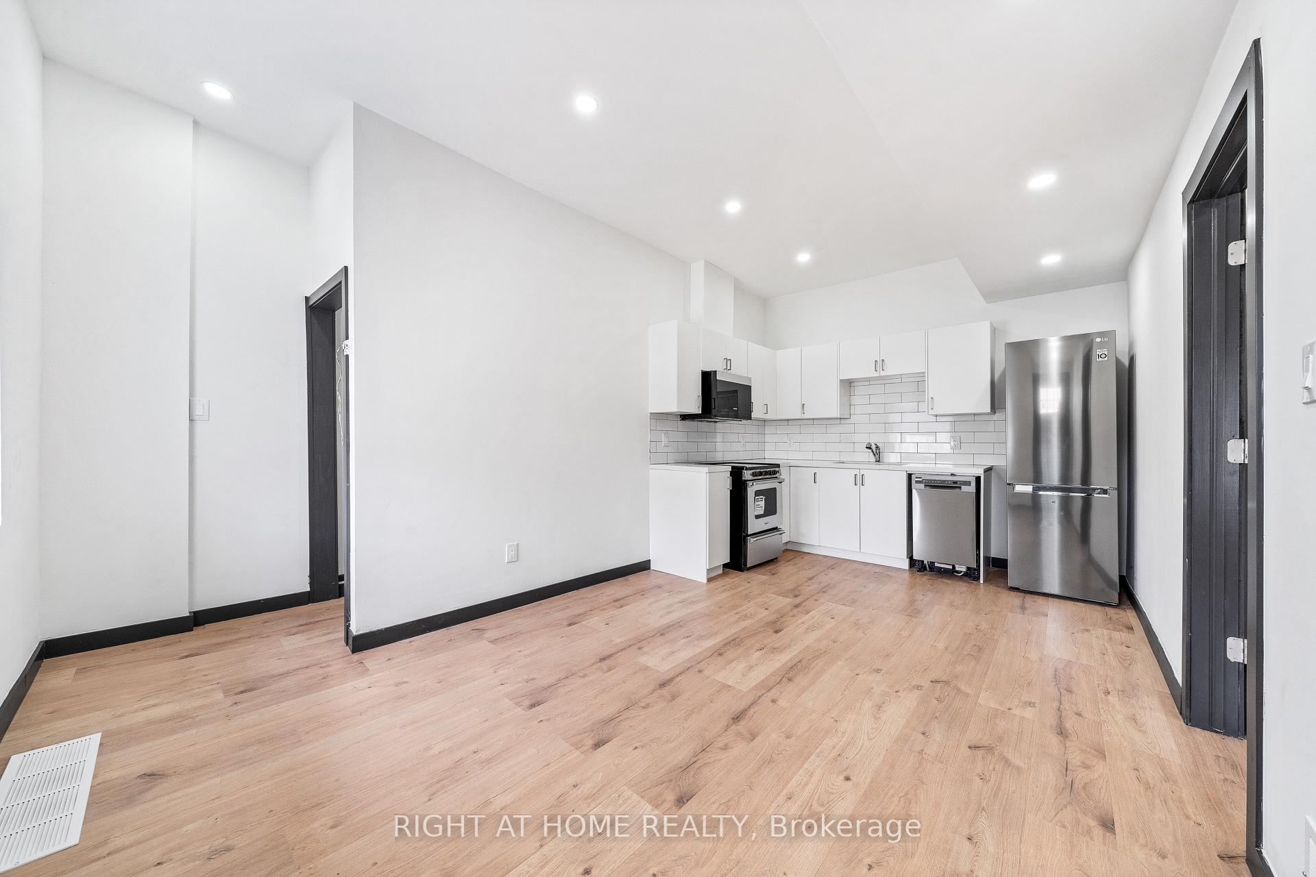 Photo 28 of 32 Britannia Avenue, Hamilton, Crown Point — HOMEH