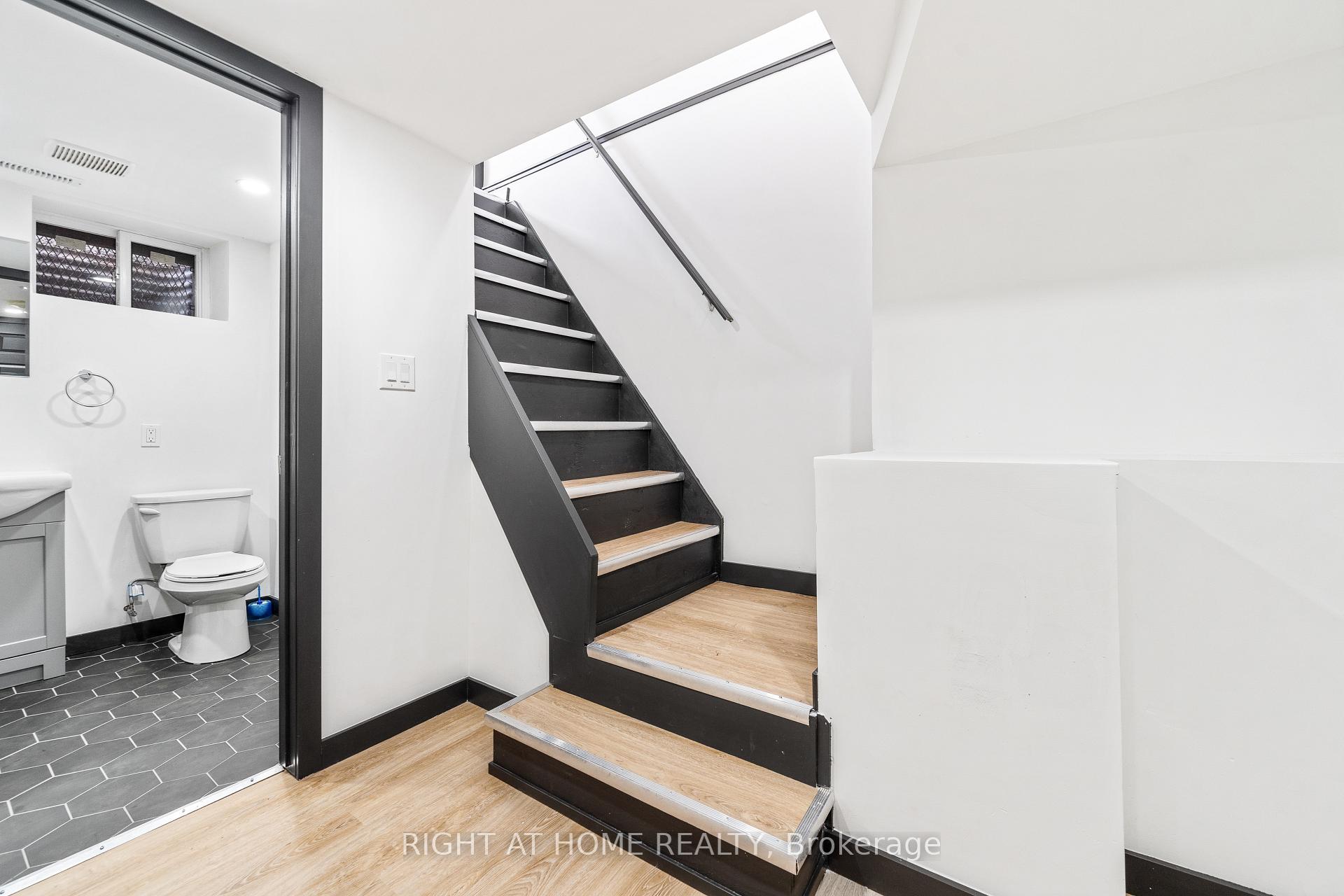 Photo 37 of 32 Britannia Avenue, Hamilton, Crown Point — HOMEH