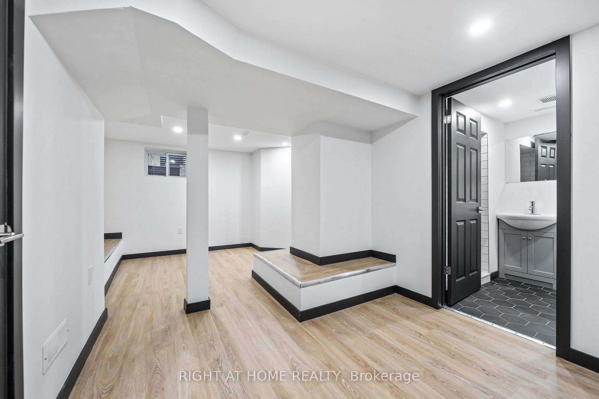 Photo 40 of 32 Britannia Avenue, Hamilton, Crown Point — HOMEH