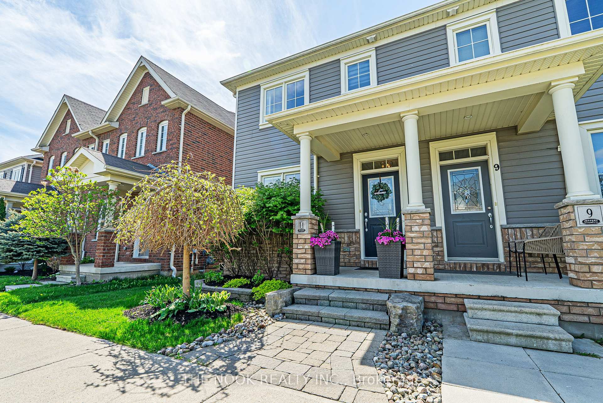 Photo 2 of 11 Ted Miller Crescent, Clarington, Bowmanville — HOMEH