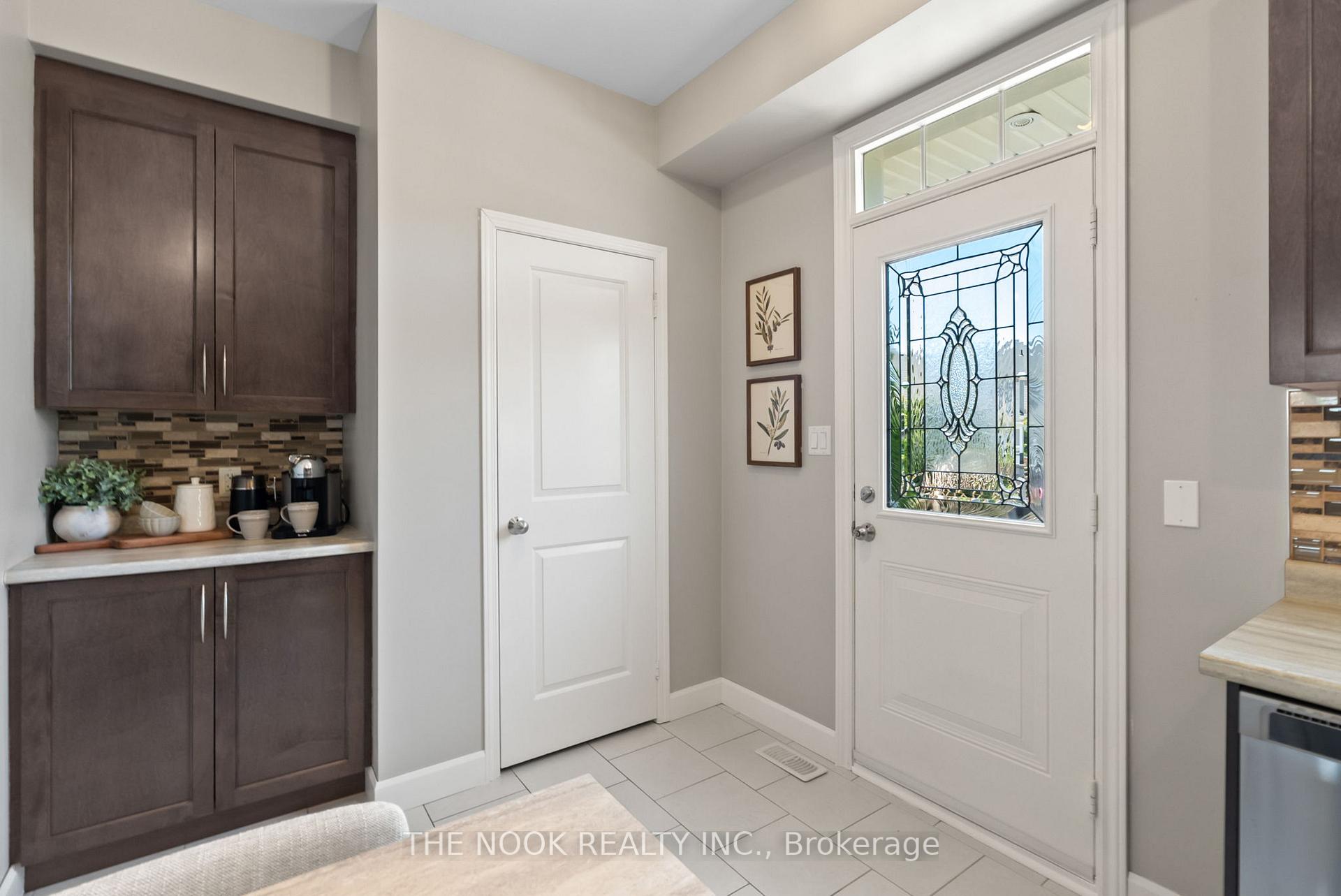Photo 18 of 11 Ted Miller Crescent, Clarington, Bowmanville — HOMEH