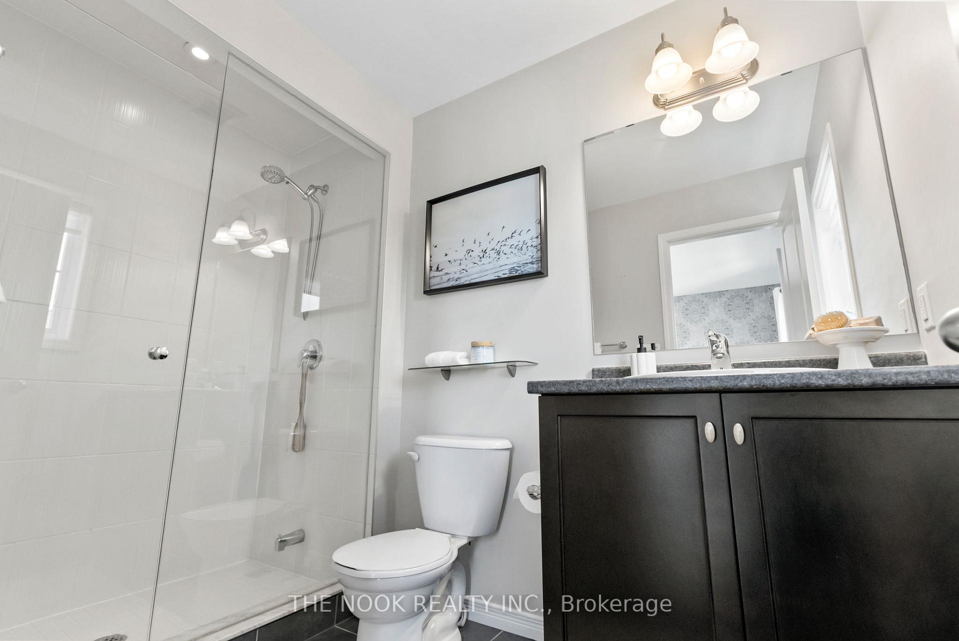 Photo 32 of 11 Ted Miller Crescent, Clarington, Bowmanville — HOMEH
