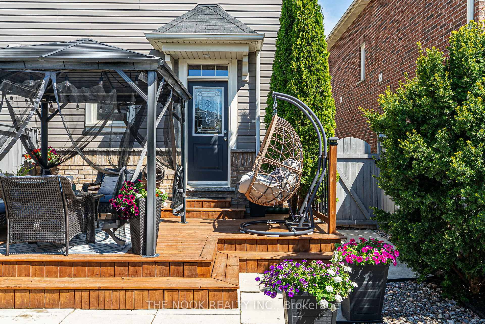 Photo 44 of 11 Ted Miller Crescent, Clarington, Bowmanville — HOMEH