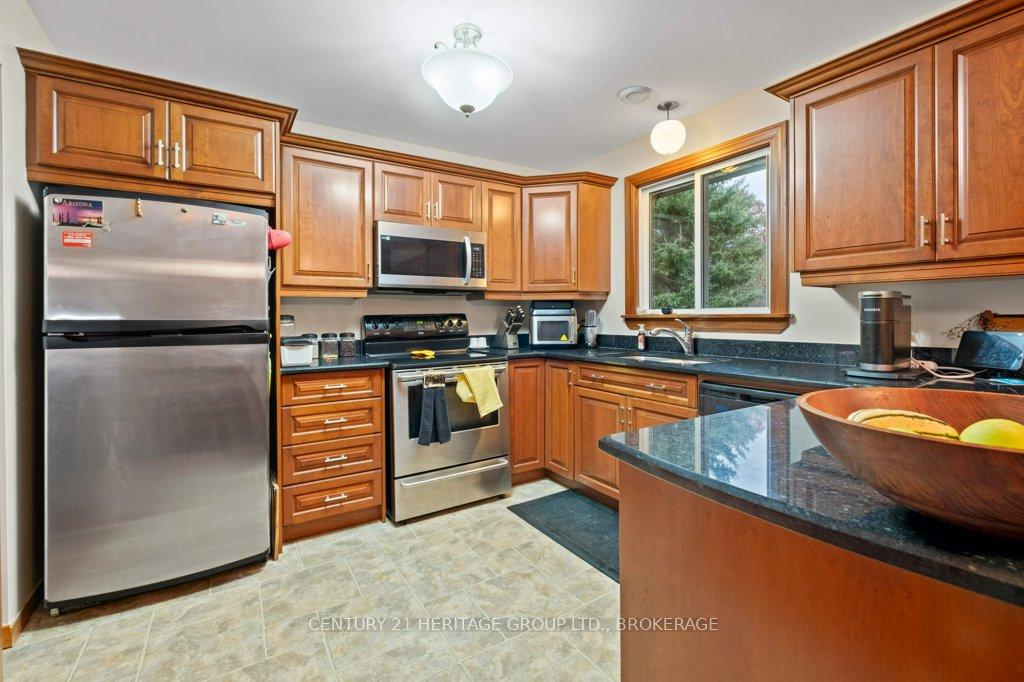 Photo 16 of 6222 Kildeer Drive, Frontenac, Frontenac South — HOMEH