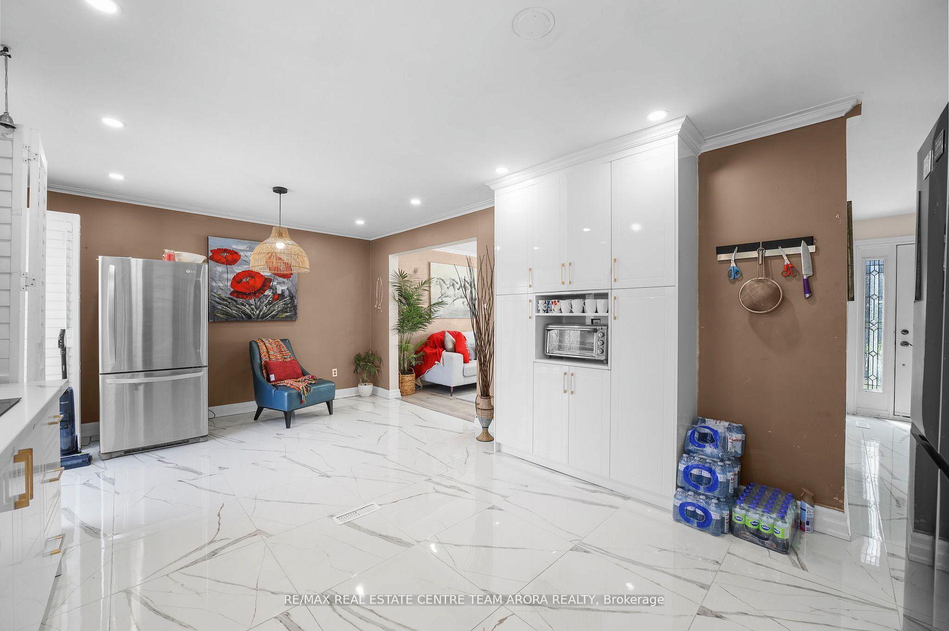 Photo 15 of 41 Caldwell Crescent, Brampton, Brampton East — HOMEH