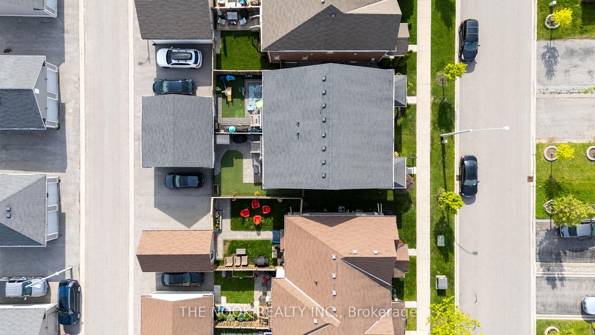 Photo 2 of 23 Ted Miller Crescent, Clarington, Bowmanville — HOMEH