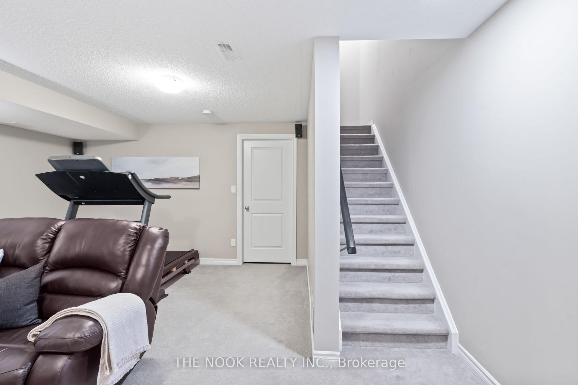 Photo 32 of 23 Ted Miller Crescent, Clarington, Bowmanville — HOMEH