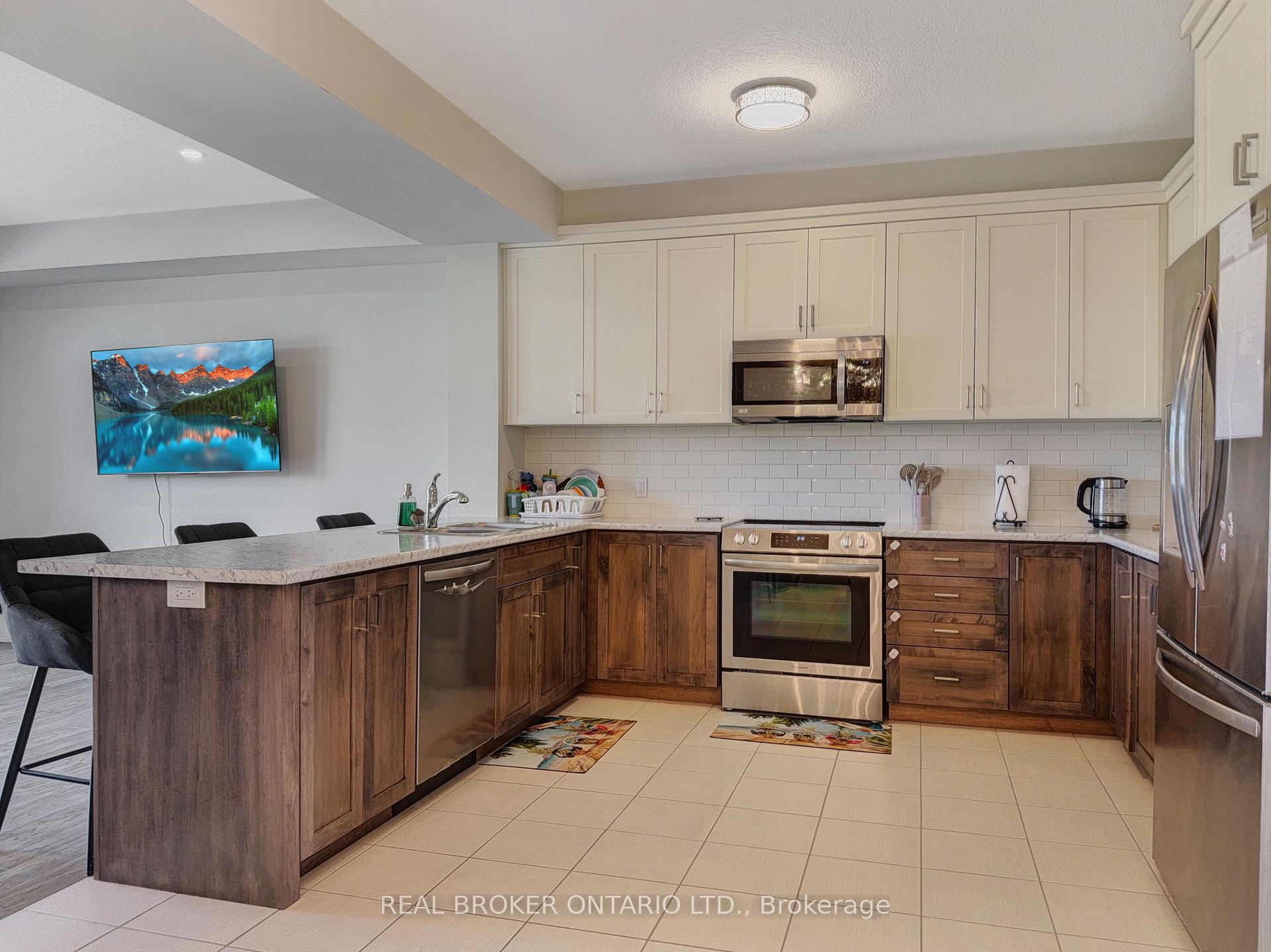 Photo 6 of 69 Lloyd Davies Way, Hamilton, Rural Glanbrook — HOMEH
