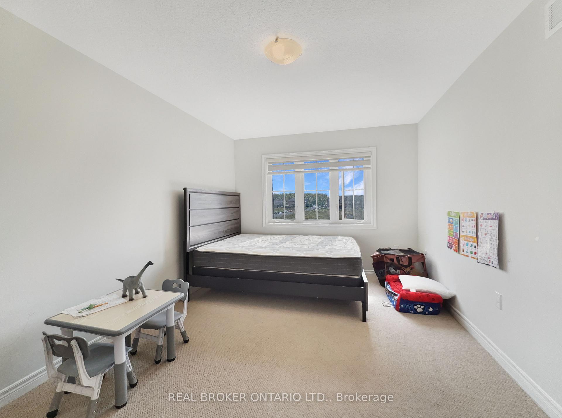 Photo 14 of 69 Lloyd Davies Way, Hamilton, Rural Glanbrook — HOMEH