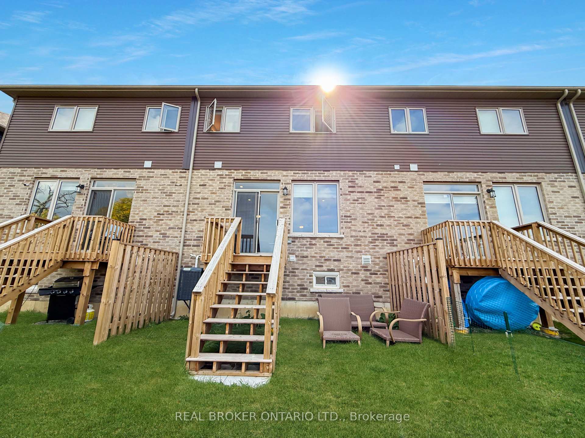 Photo 17 of 69 Lloyd Davies Way, Hamilton, Rural Glanbrook — HOMEH