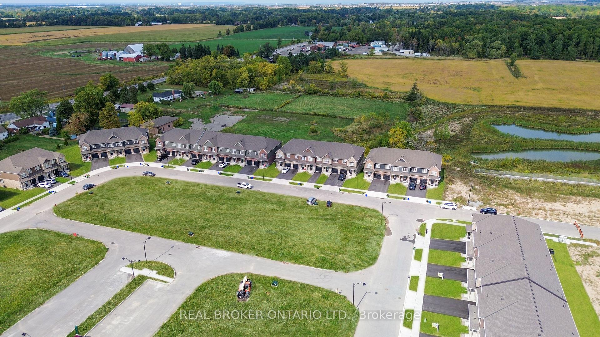 Photo 19 of 69 Lloyd Davies Way, Hamilton, Rural Glanbrook — HOMEH