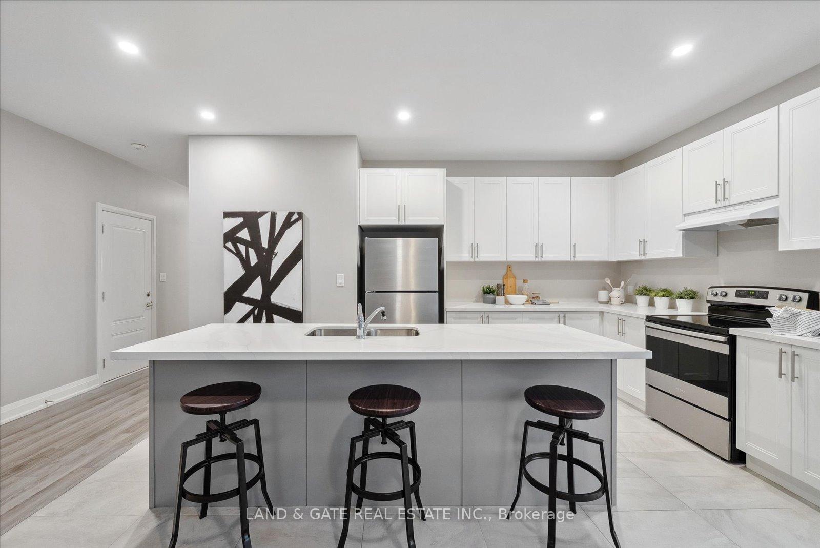 Photo 9 of 74 Lambs Lane, Clarington, Bowmanville — HOMEH