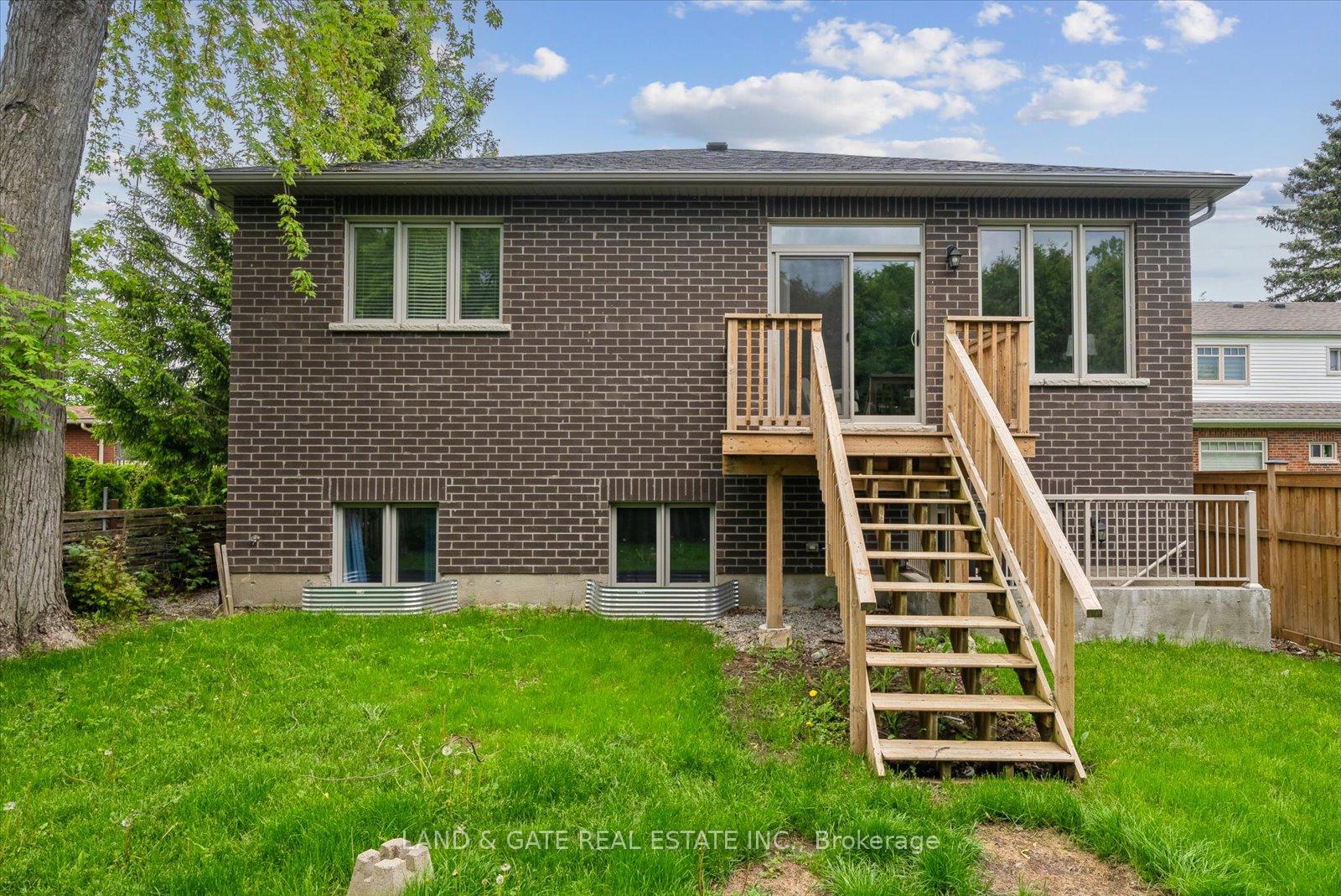 Photo 33 of 74 Lambs Lane, Clarington, Bowmanville — HOMEH