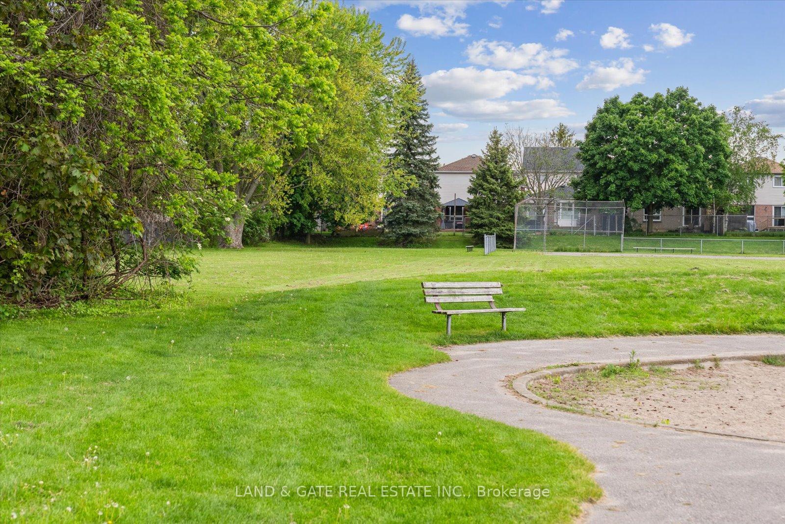 Photo 38 of 74 Lambs Lane, Clarington, Bowmanville — HOMEH