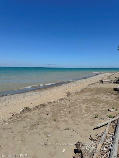 Photo 8 of 75537 Elliot St, Bluewater, Bayfield — HOMEH