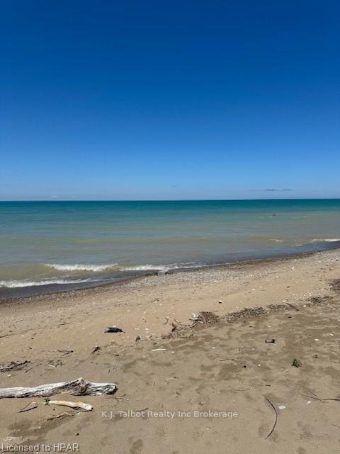 Photo 10 of 75537 Elliot St, Bluewater, Bayfield — HOMEH