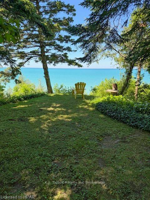 Photo 13 of 75537 Elliot St, Bluewater, Bayfield — HOMEH