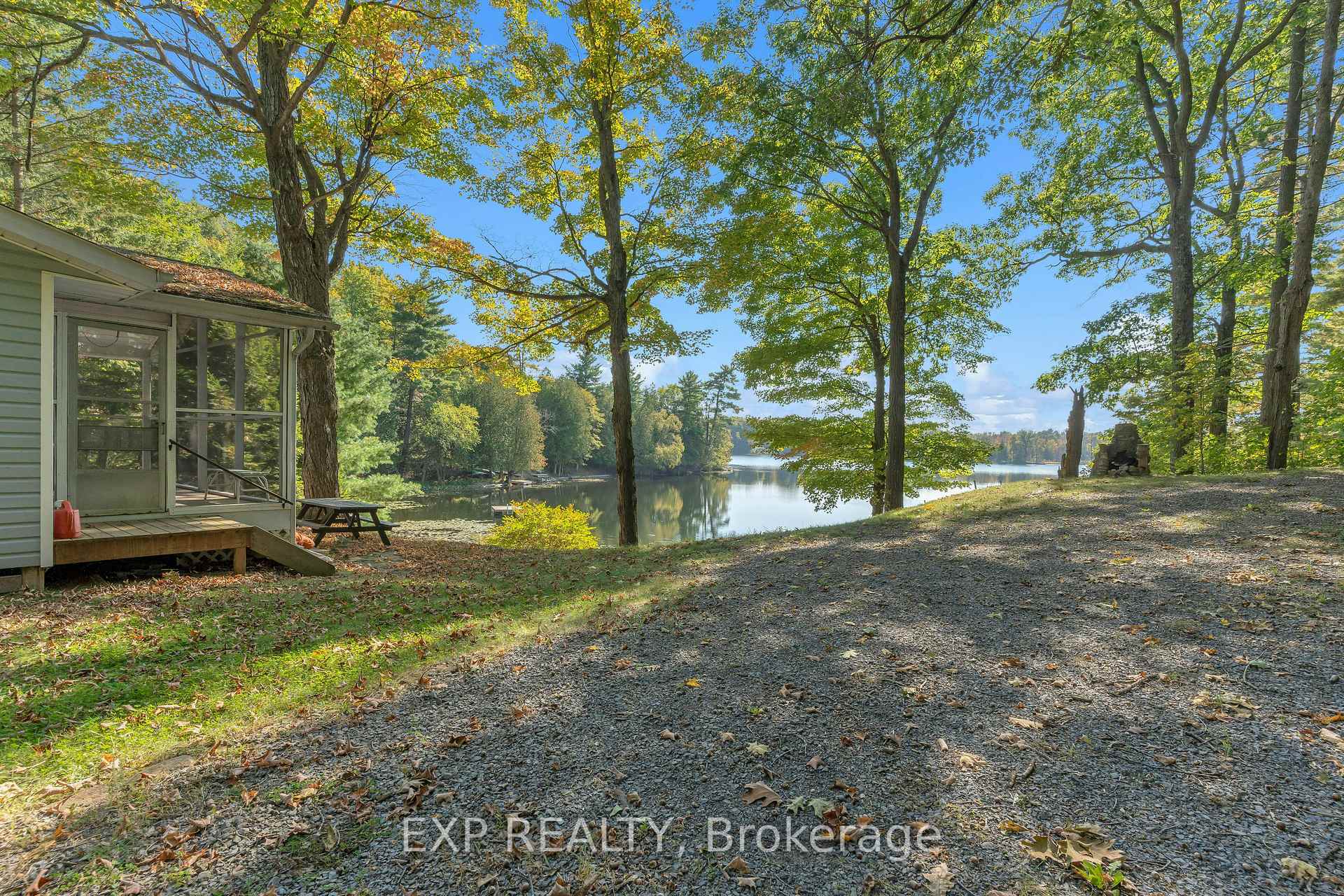 Photo 2 of 1030 Pete's Lane, Frontenac, Frontenac South — HOMEH